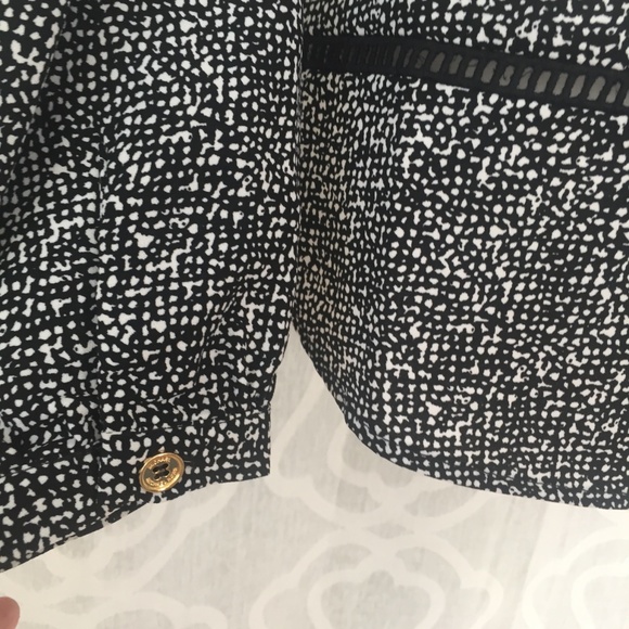 Michael Kors Black White Patterned Long Sleeve Top - Picture 3 of 6